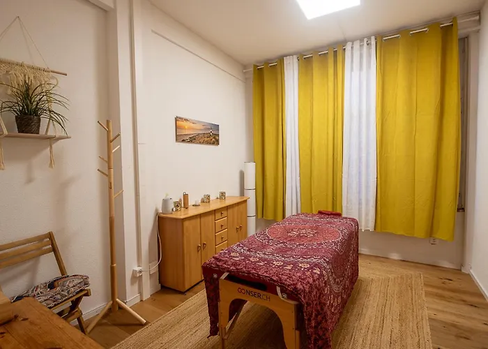 Beautiful In Bern With Parking, Massage & Meetingroom Available Остермундиген