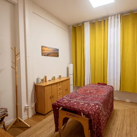 Beautiful In Bern With Parking, Massage & Meetingroom Available Остермундиген