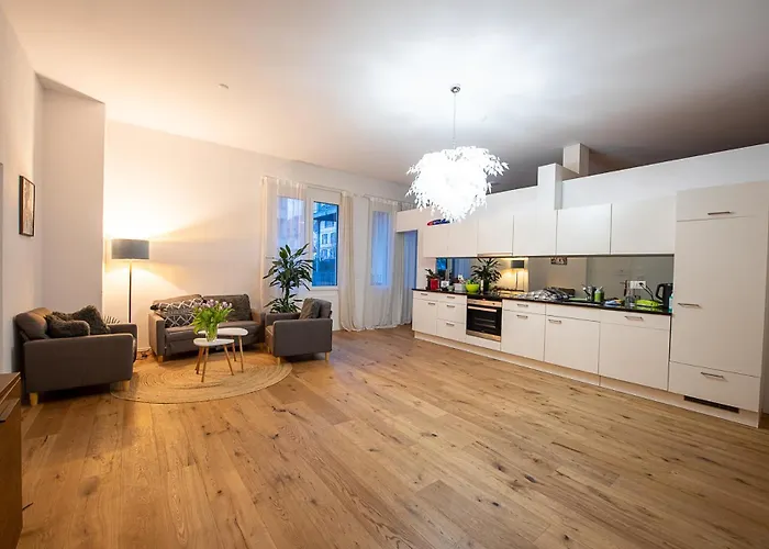 Beautiful In Bern With Parking, Massage & Meetingroom Available Апартаменты *